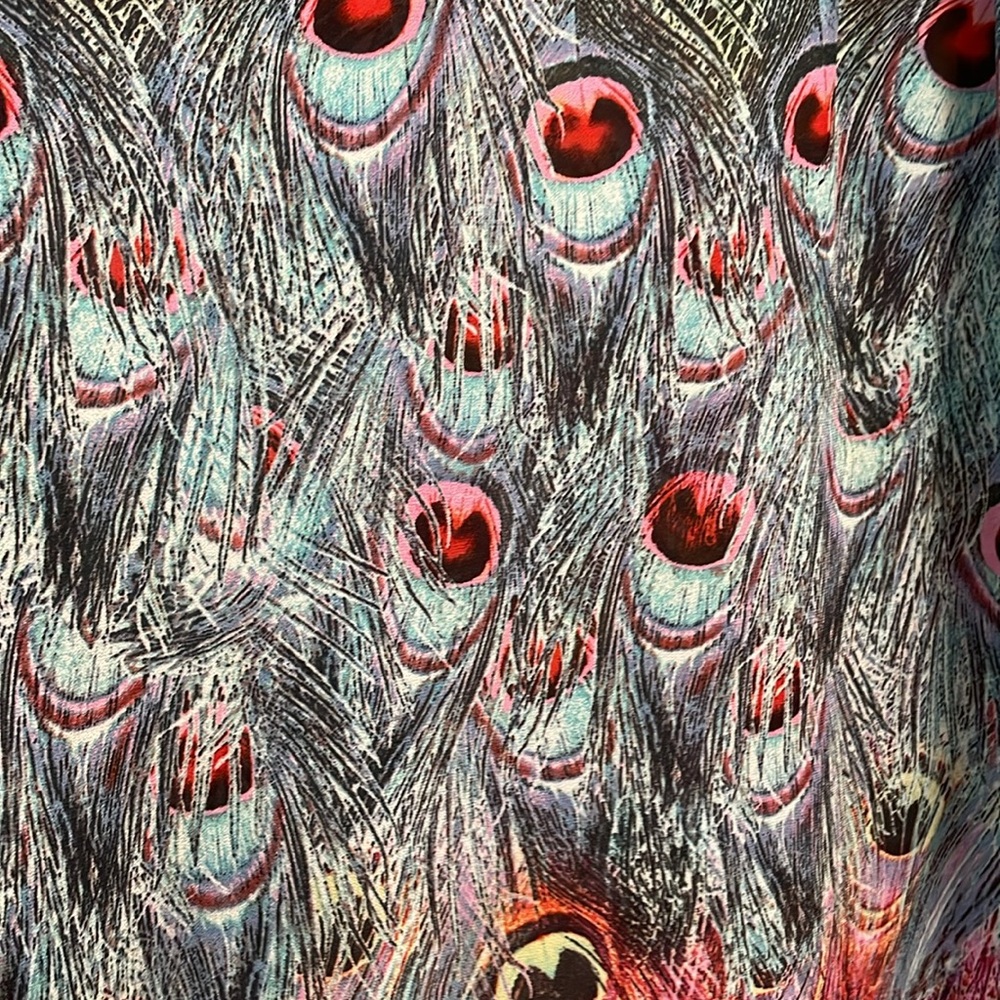 Fig and Flower Vibrant Multicolor Top Size L in peacock feather pattern - Picture 4 of 4